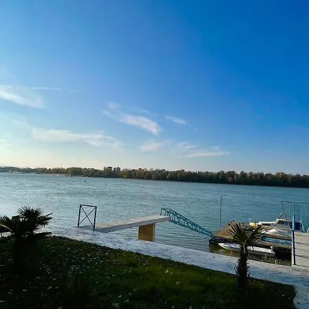 Villa Casa Palmera Újvidék