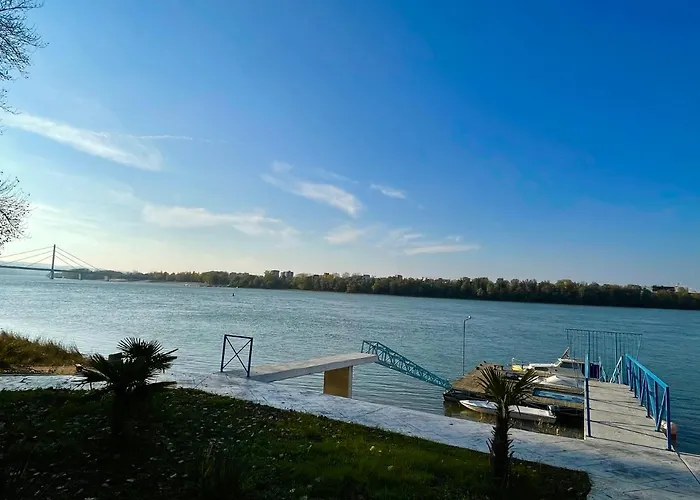 Villa Casa Palmera Novi Sad